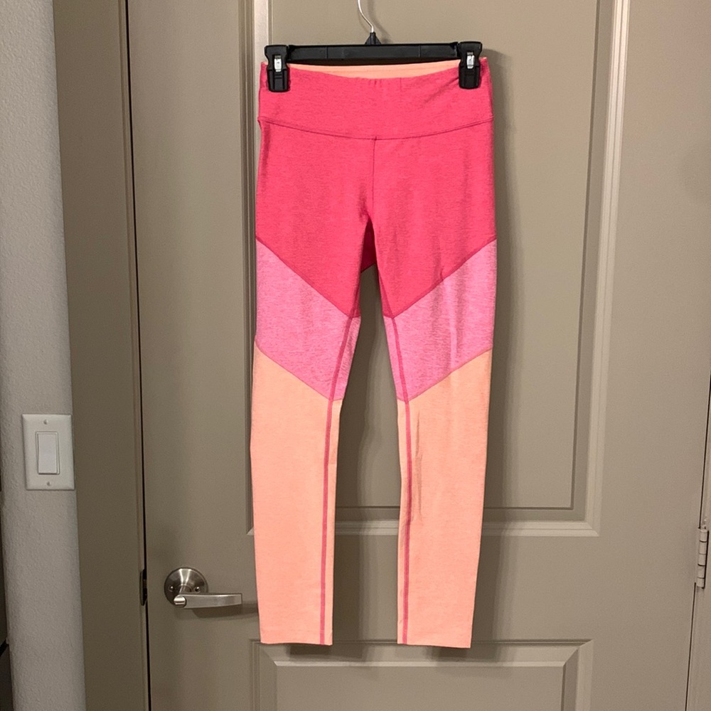 Outdoor voices pink leggings